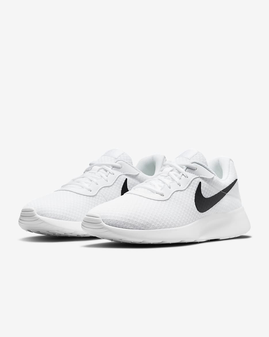 Tenis para hombre Nike tanjun.