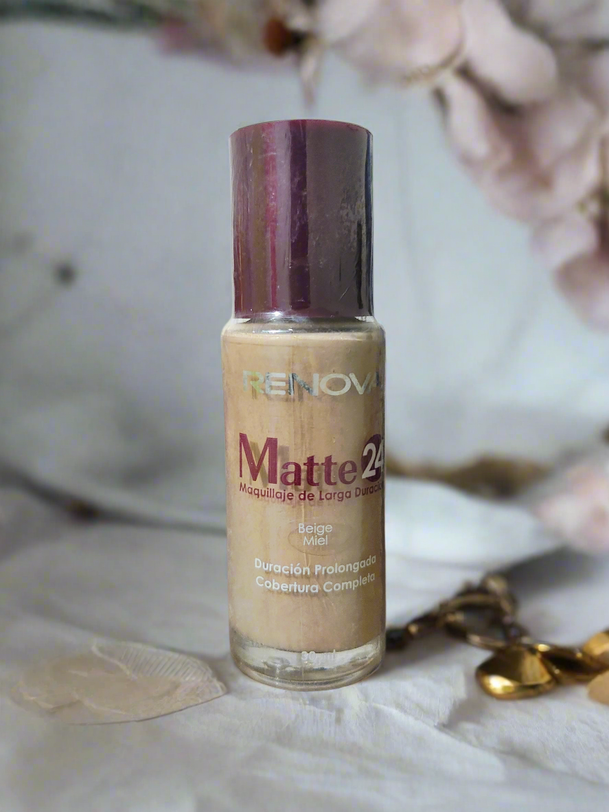 Renova · Base matte 24 beige miel (30 ml)