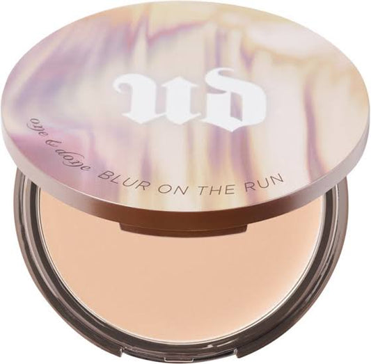 Balsamo de acabado y retoque ,Urban Decay Naked Skin One & Done Blur On The Run, Light Medium